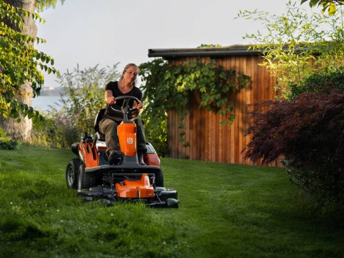 Husqvarna Akku-Frontmäher R 200iX AWD - Modell 2025 - Image 5