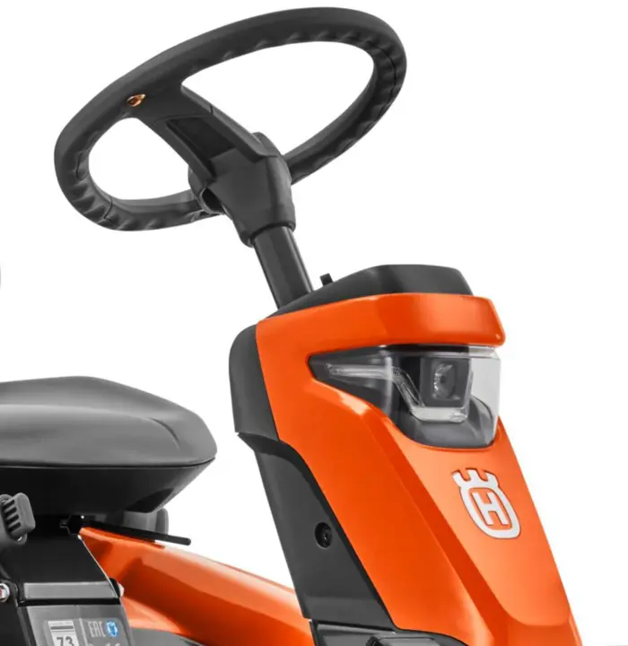 Husqvarna Profi-Frontmäher R 320X AWD – Grundgerät ohne Mähdeck – Modell 2025 – Bild 4