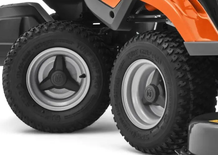 Husqvarna Profi Allrad-Frontmäher R 316TX AWD – Modell 2025 – Grundgerät ohne Mähwerk – Bild 4