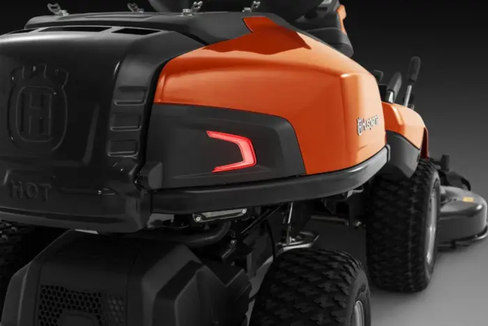 Husqvarna Profi Allrad-Frontmäher R 316TX AWD – Modell 2025 – Grundgerät ohne Mähwerk – Bild 6