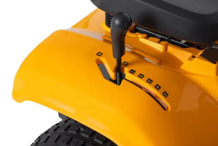 Stiga Rasentraktor Tornado 398 M – Modell 2025 inkl. Mulchkit – Bild 7